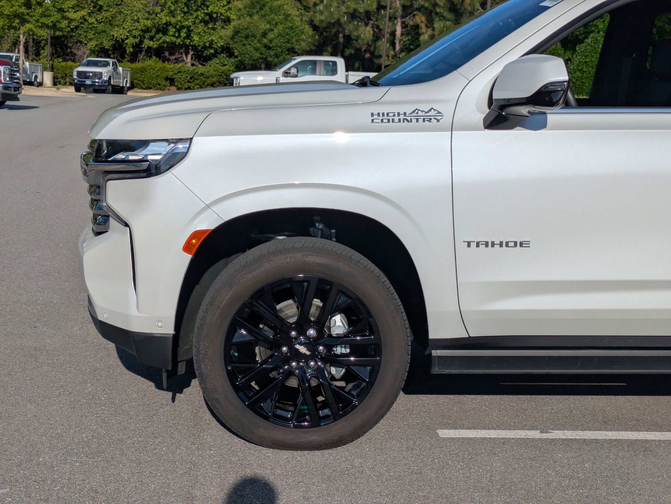 Used 2024 Chevrolet Tahoe High Country w/ Advanced Technology Package AWD/4WD image 11