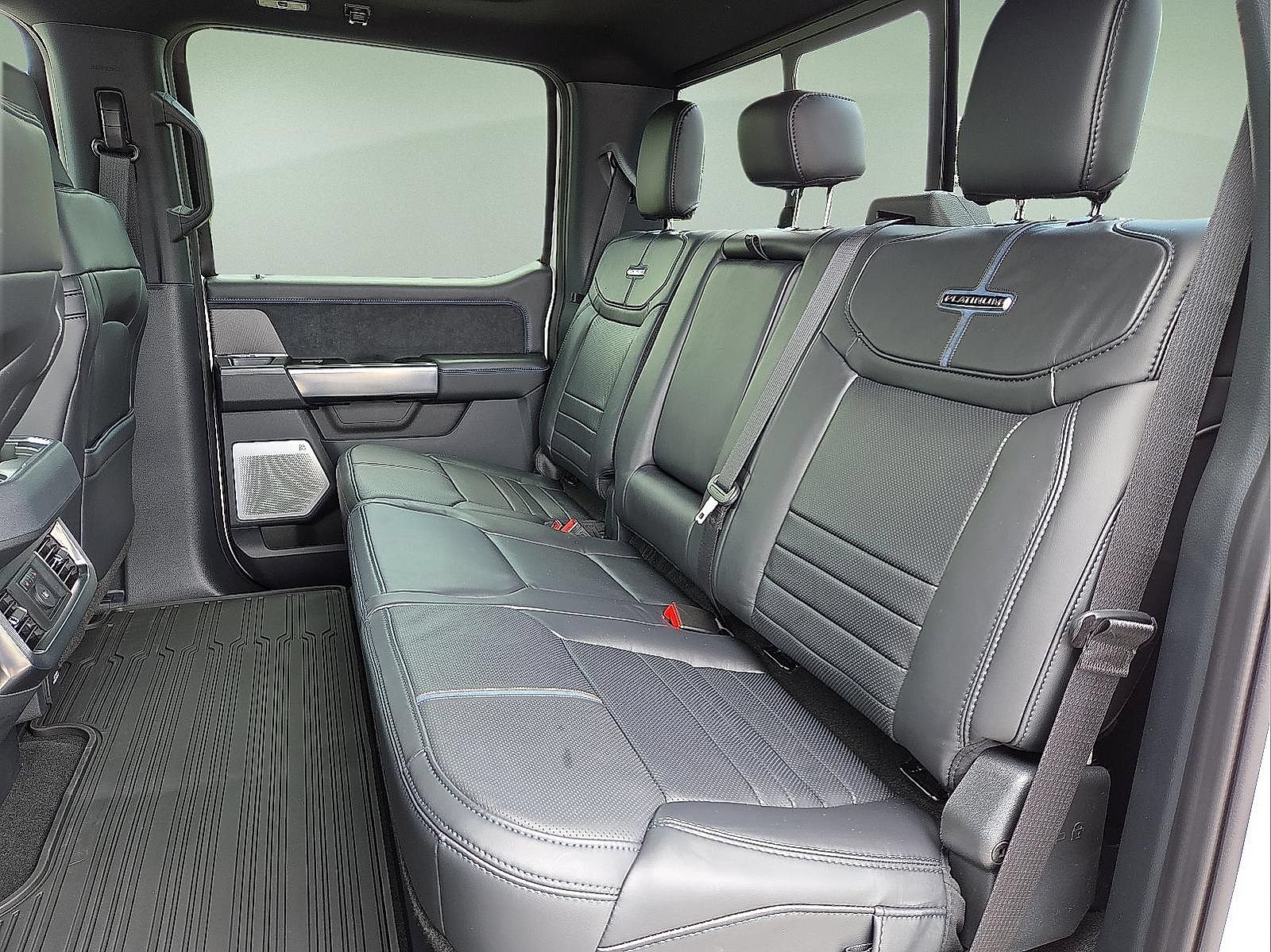 Certified 2025 Ford F250 Platinum AWD/4WD image 7