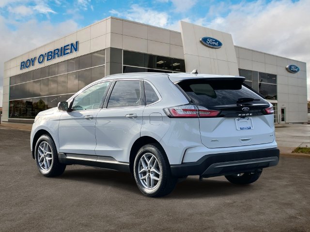 Certified 2024 Ford Edge SEL w/ Convenience Package AWD/4WD image 3