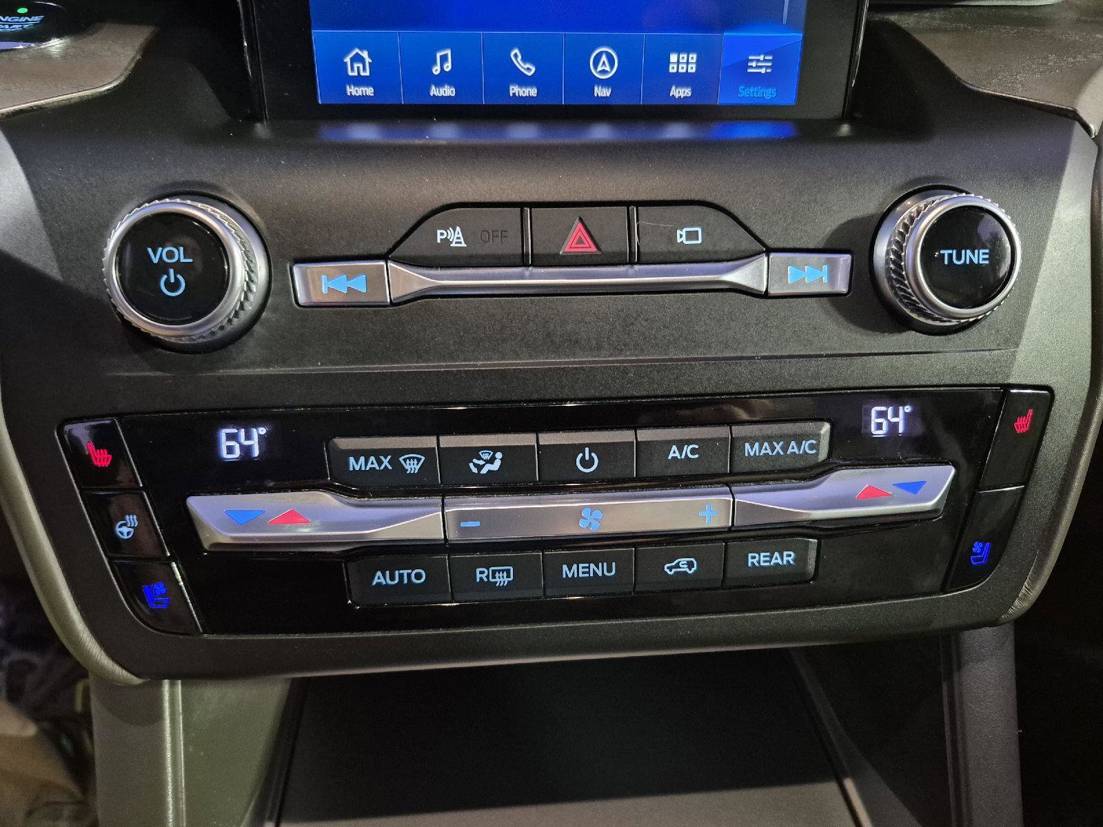 Certified 2020 Ford Explorer Platinum w/ Premium Technology Package image 26