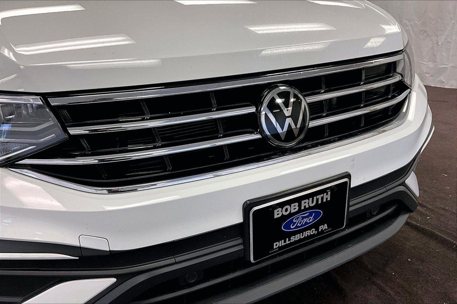 Used 2022 Volkswagen Tiguan SE image 29