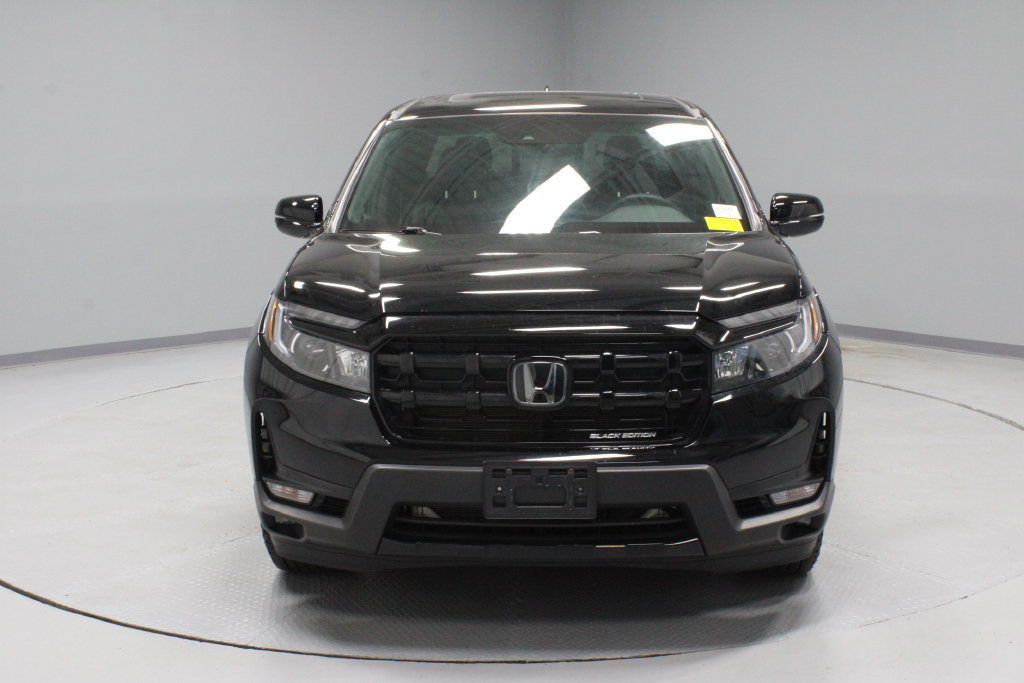 Used 2025 Honda Ridgeline Black Edition image 5