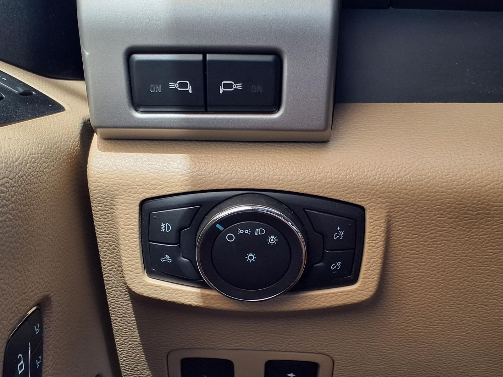Certified 2021 Ford F250 Lariat w/ Lariat Ultimate Package AWD/4WD image 23