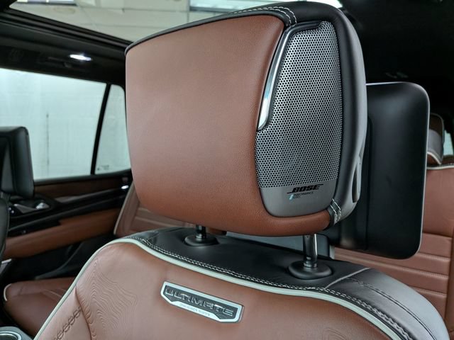 Used 2023 GMC Yukon Denali Ultimate AWD/4WD image 14