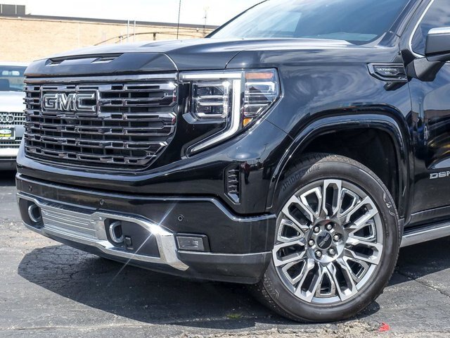 Used 2026 GMC Sierra 1500 Denali Ultimate AWD/4WD image 3