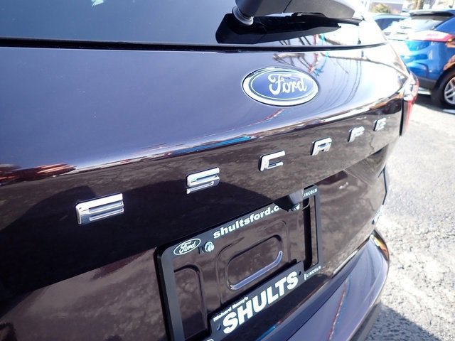 Certified 2023 Ford Escape ST-Line w/ Tech Pack #1 image 9