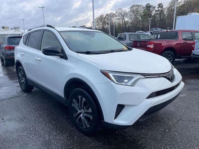 Used 2017 Toyota RAV4 LE image 5