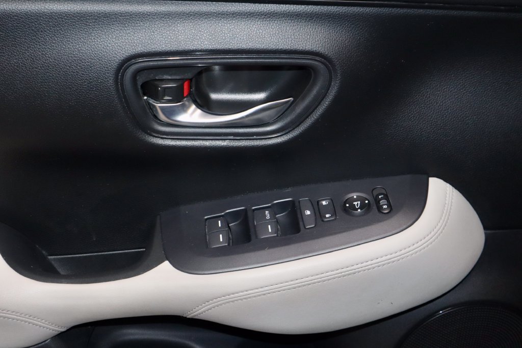 Used 2024 Honda HR-V LX image 22