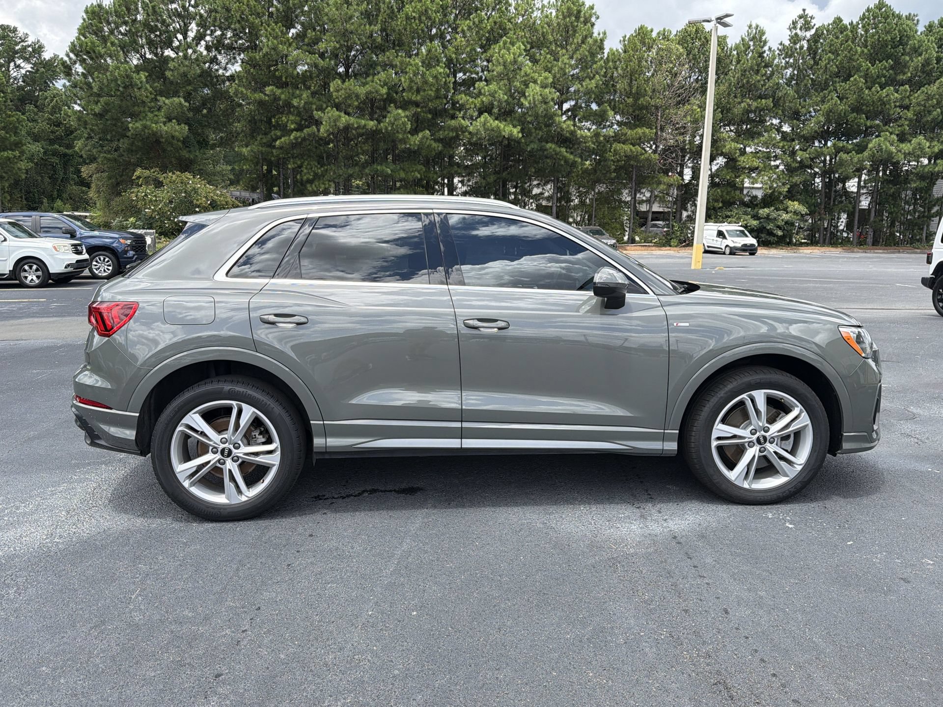 Used 2022 Audi Q3 2.0T Premium AWD/4WD image 17