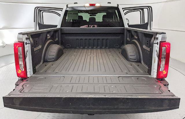 Certified 2025 Ford F250 XLT w/ FX4 Off-Road Package AWD/4WD image 18