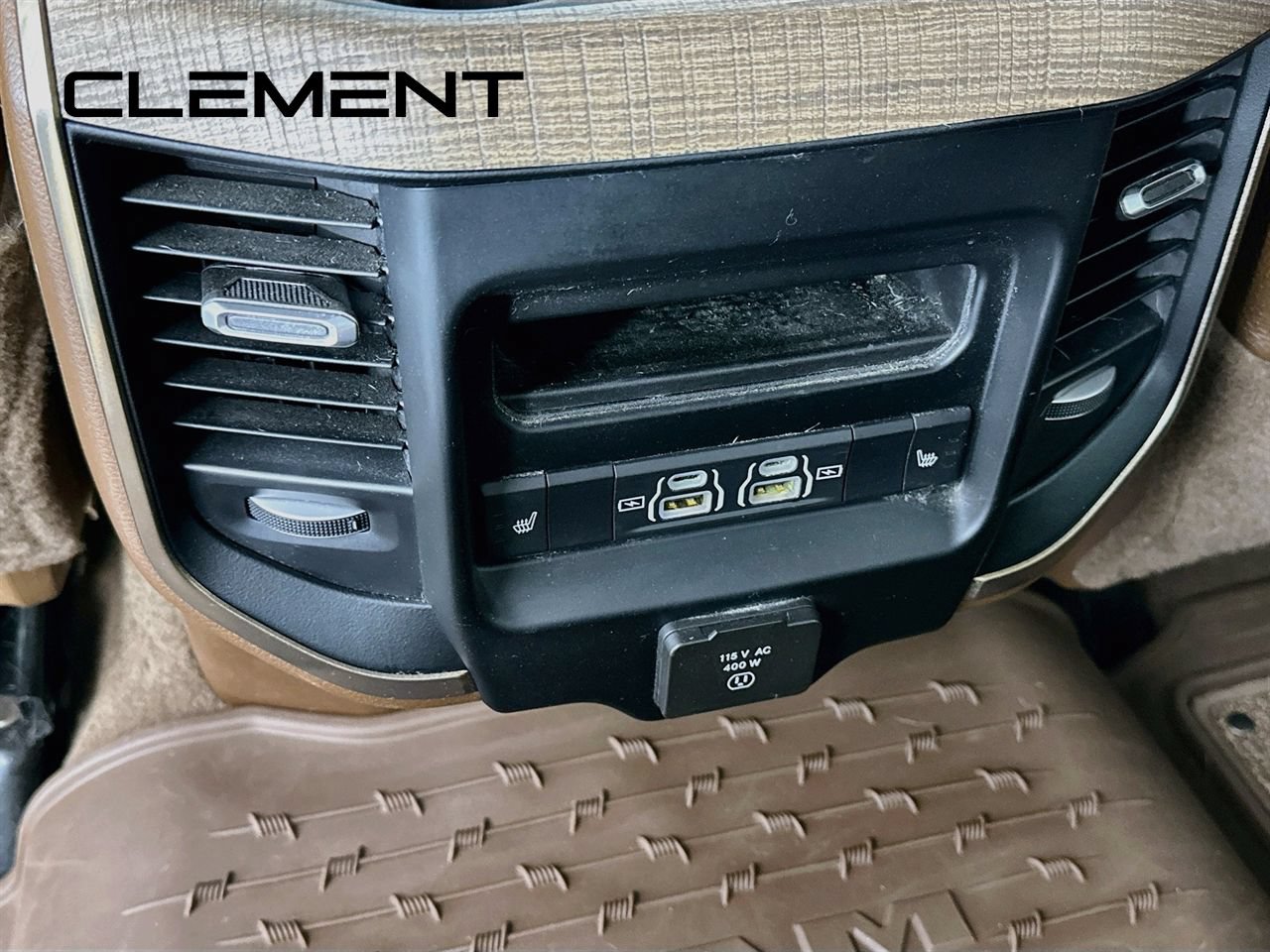 Used 2024 RAM 3500 Limited AWD/4WD image 33