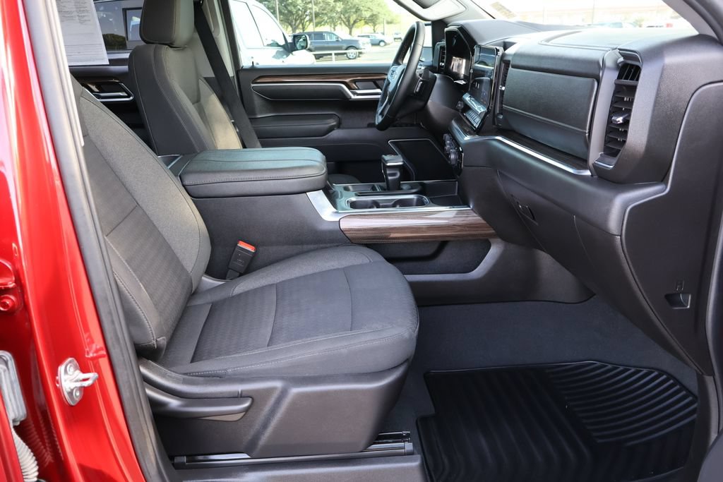 Used 2025 Chevrolet Silverado 1500 RST w/ LPO, Dark Essentials Package AWD/4WD image 26