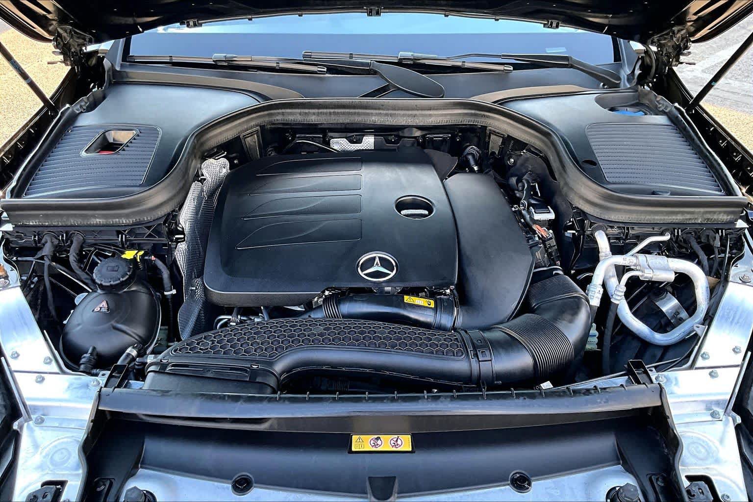 Used 2021 Mercedes-Benz GLC 300 image 32