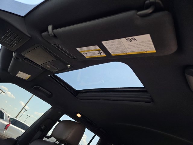 Used 2023 Nissan Armada Platinum w/ Captain's Chairs Package RWD image 27