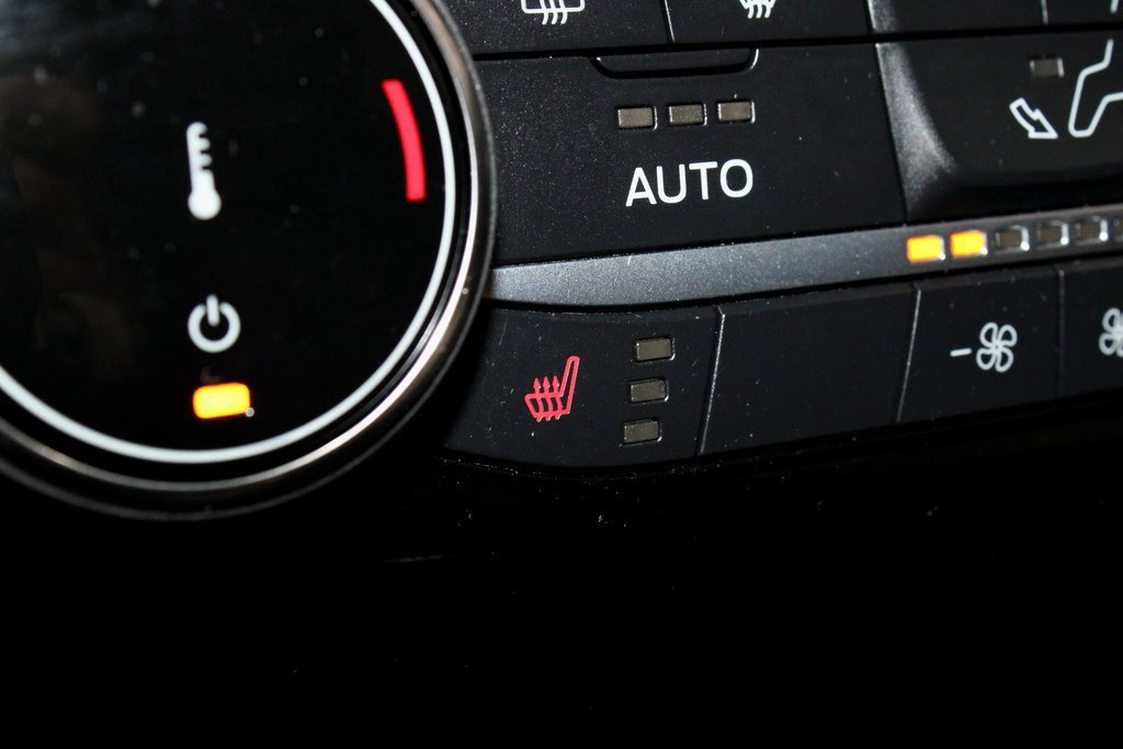 Certified 2022 Ford Escape SE w/ Convenience Package image 12