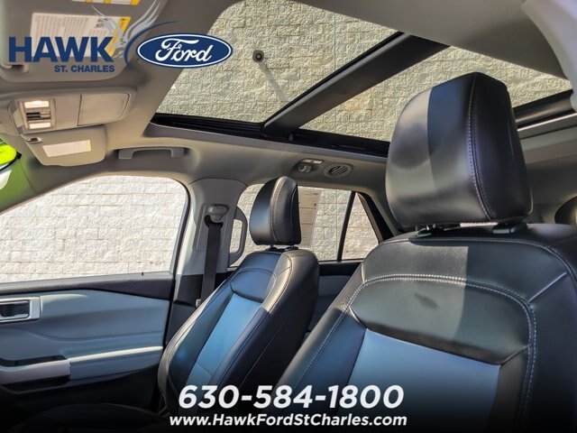 Certified 2023 Ford Explorer XLT w/ Equipment Group 202A AWD/4WD image 9