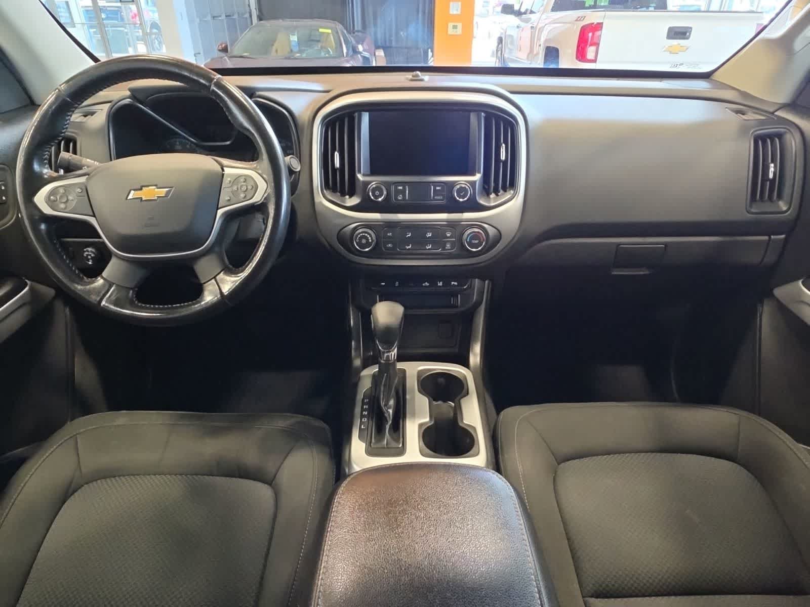 Used 2022 Chevrolet Colorado LT w/ Safety Package AWD/4WD image 27