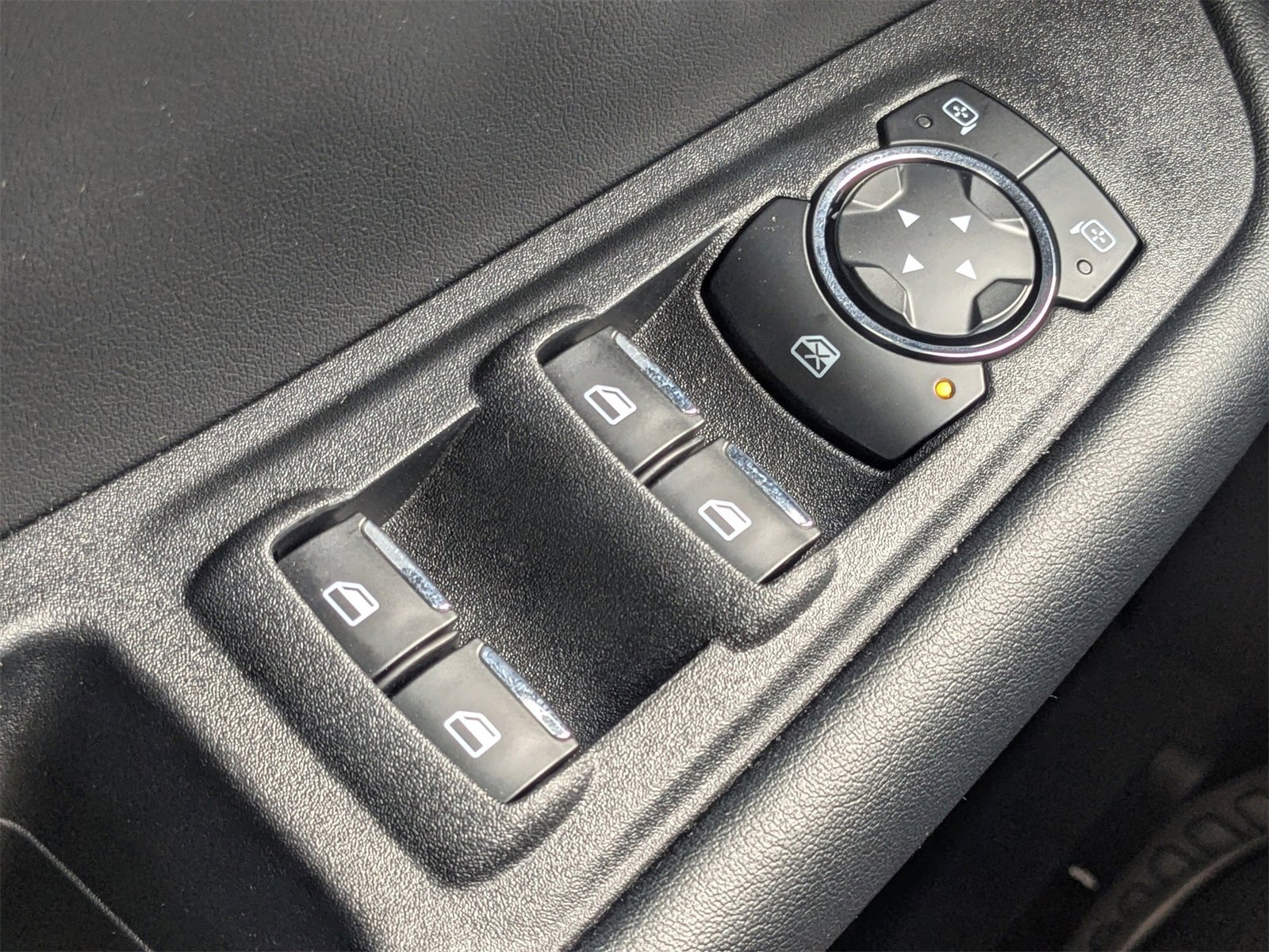 Certified 2024 Ford Edge ST-Line image 24