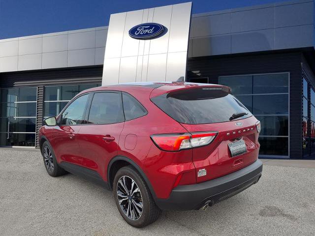 Certified 2021 Ford Escape SE w/ SE Sport Appearance Package FWD image 3
