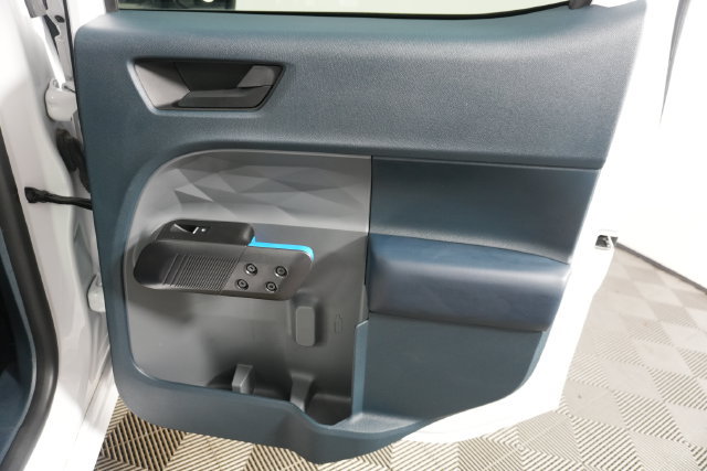Certified 2025 Ford Maverick Lobo AWD/4WD image 29