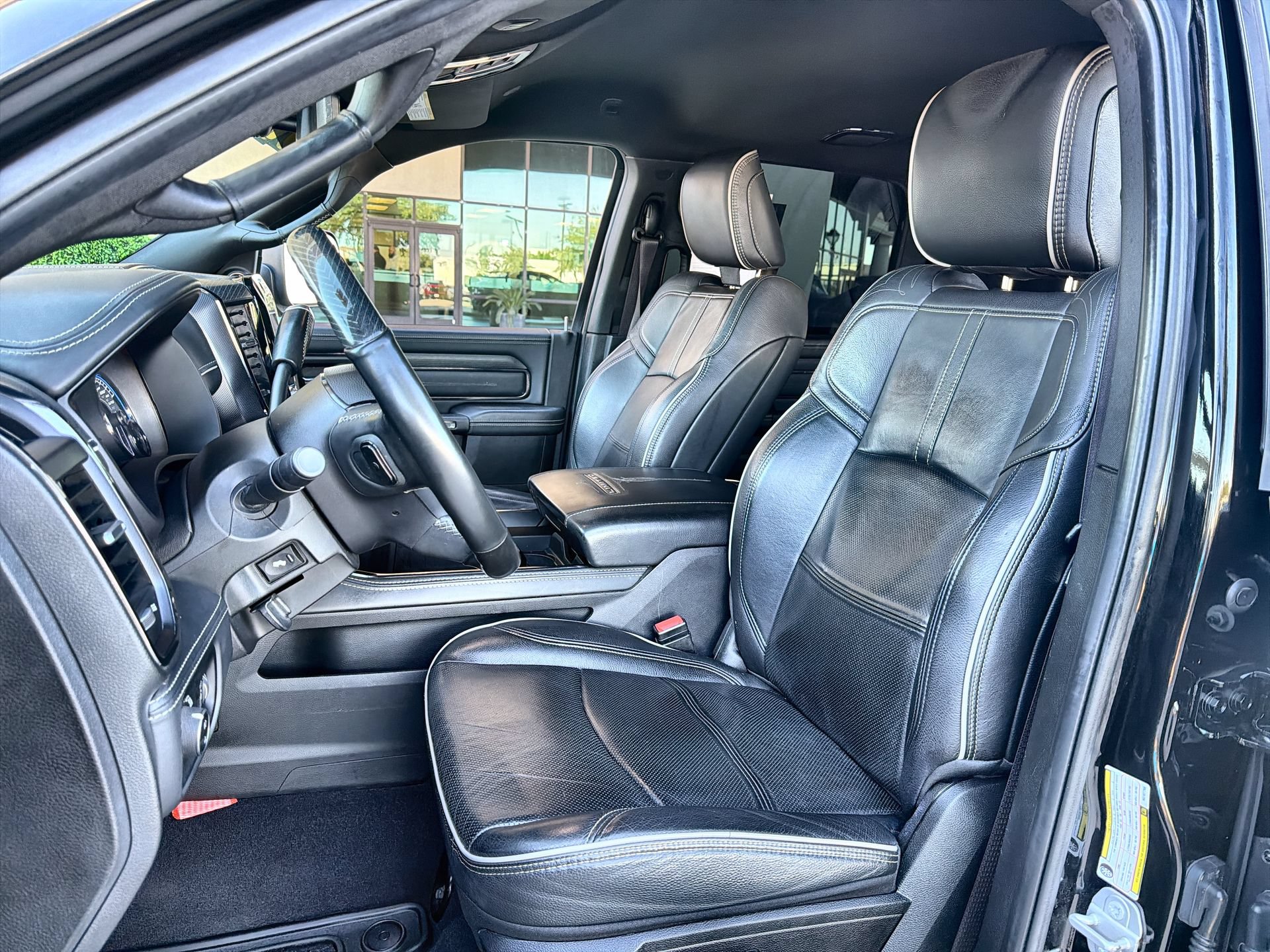 Used 2022 RAM 3500 Limited AWD/4WD image 11