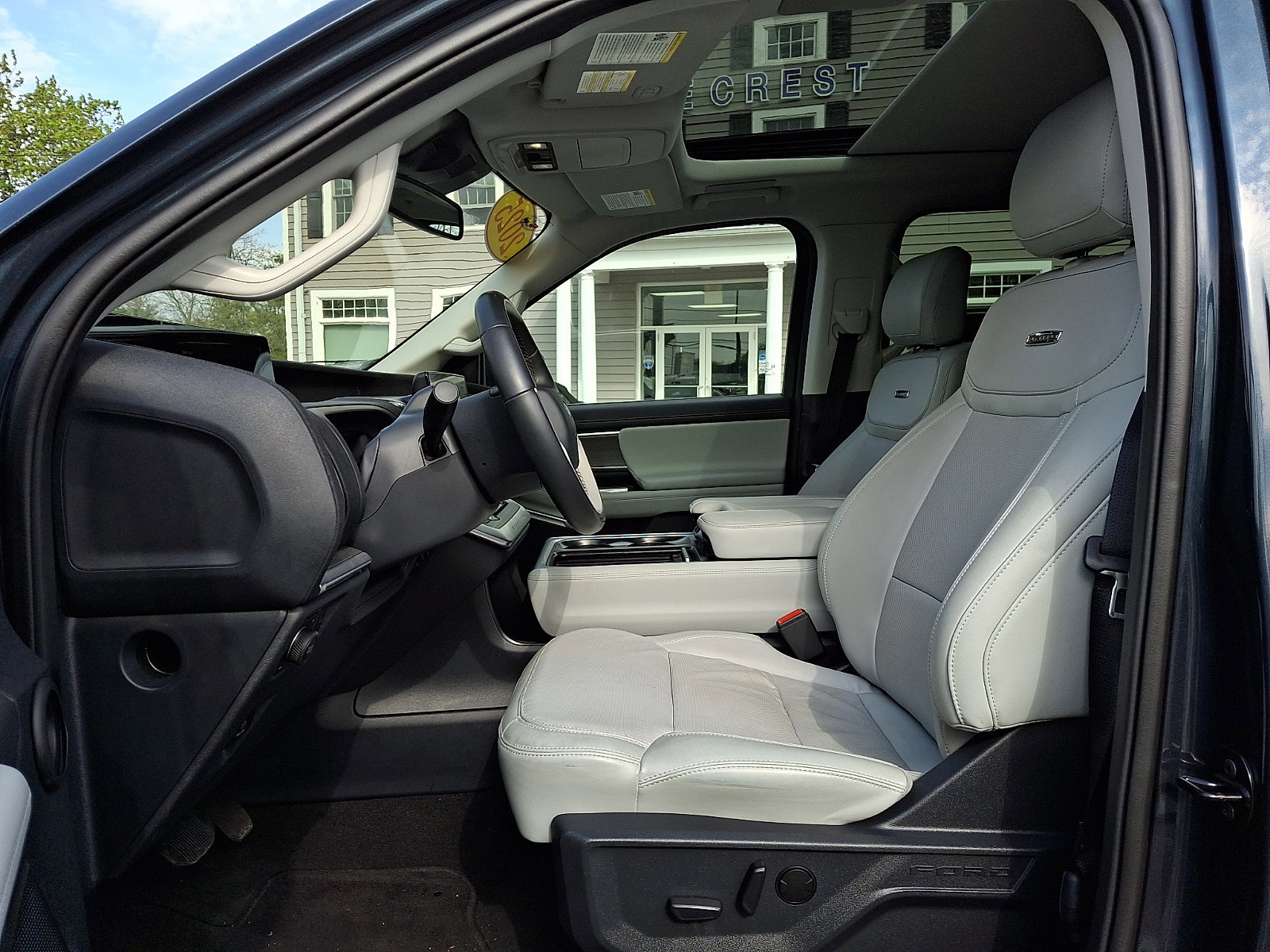 Certified 2025 Ford Expedition Platinum w/ Driver's Package AWD/4WD image 15