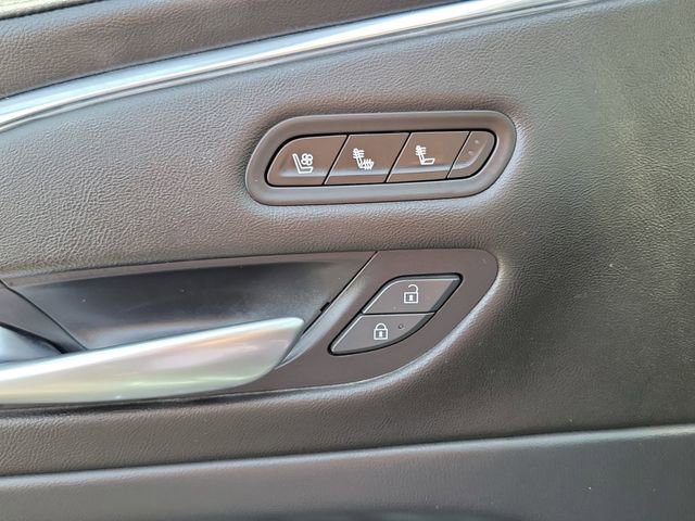 Used 2023 Cadillac Escalade Premium Luxury image 13