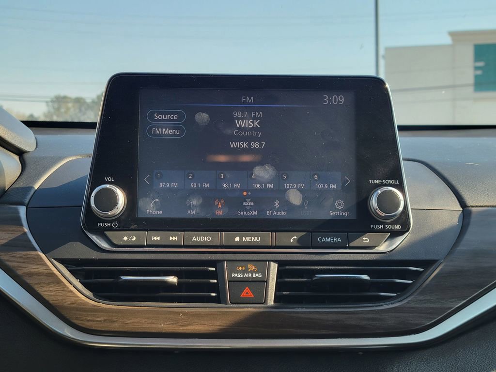 Used 2024 Nissan Altima 2.5 SV image 20