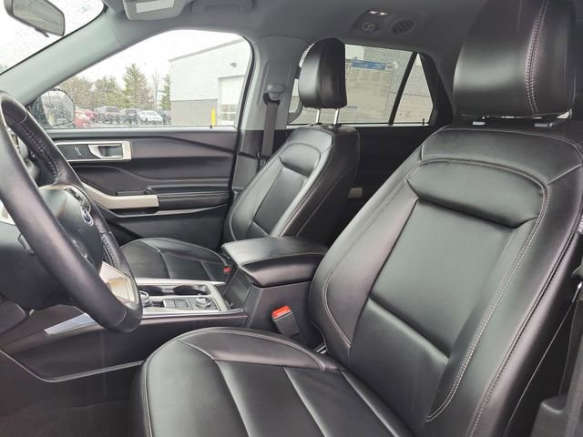 Certified 2024 Ford Explorer XLT w/ Equipment Group 202A image 10