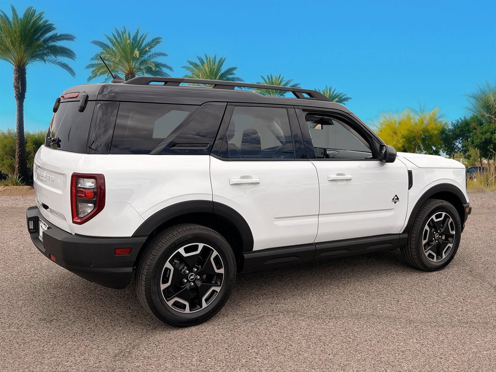 Certified 2023 Ford Bronco Sport Outer Banks w/ Tech Package AWD/4WD image 5