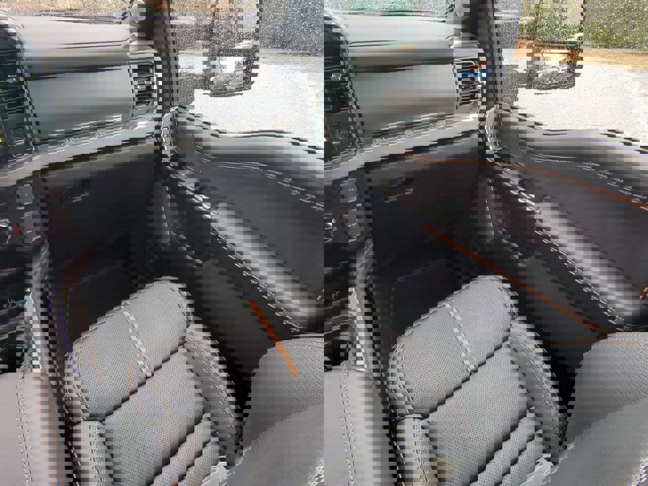 Certified 2024 Ford F450 Platinum w/ FX4 Off-Road Package image 15