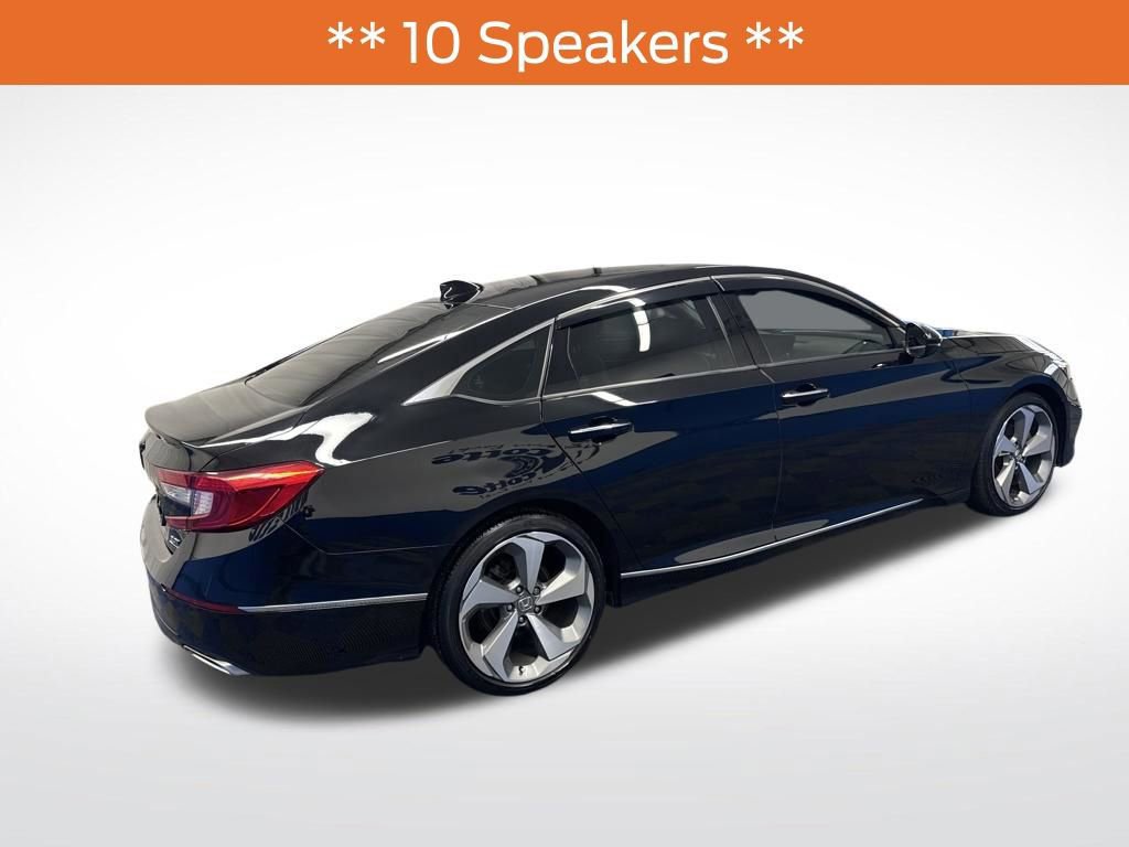 Used 2018 Honda Accord Touring image 7