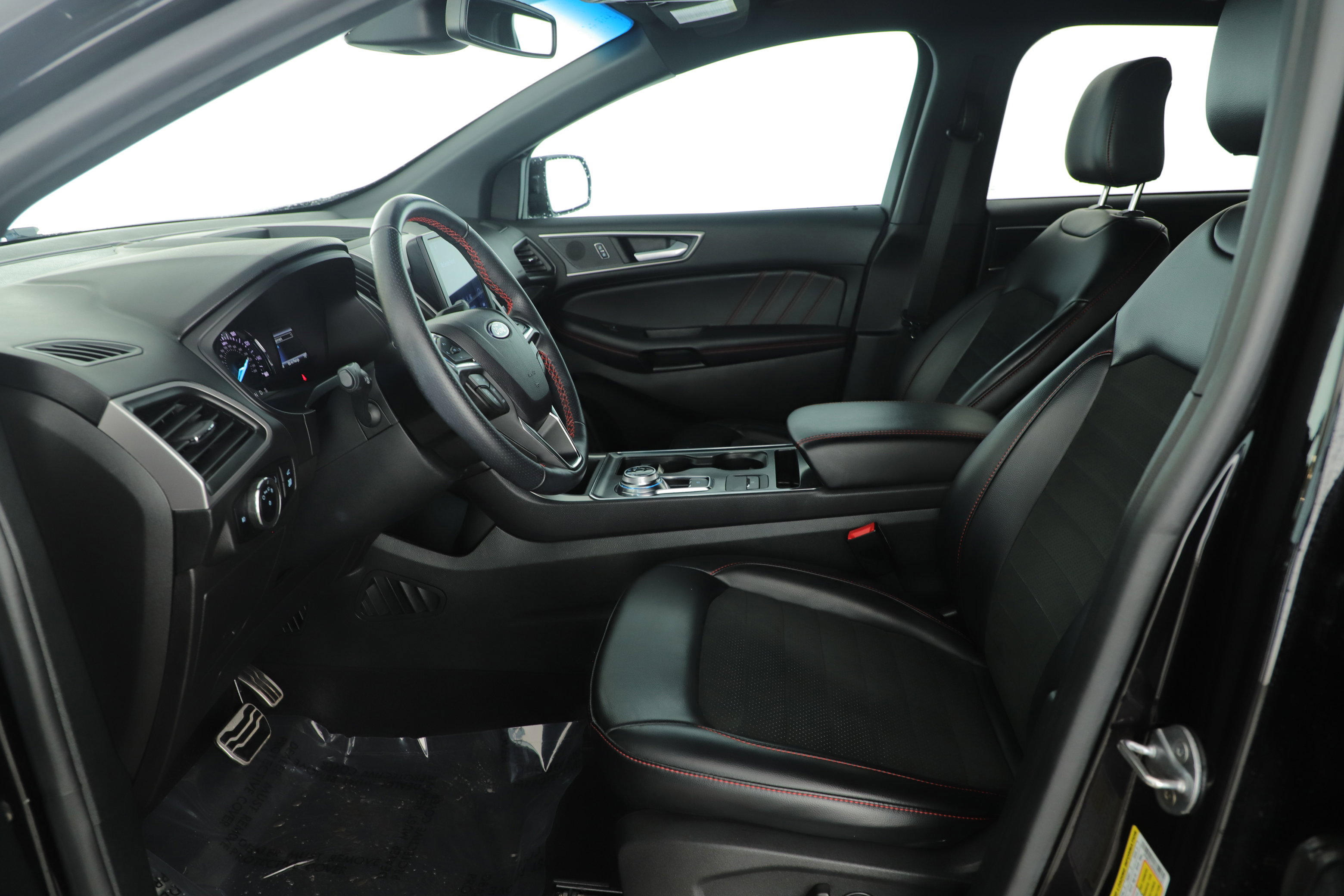 Certified 2024 Ford Edge ST-Line image 14