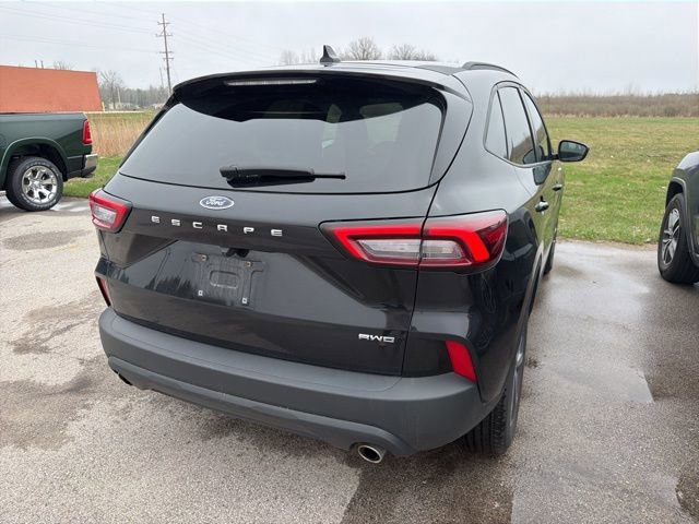 Certified 2025 Ford Escape ST-Line Select AWD/4WD image 10