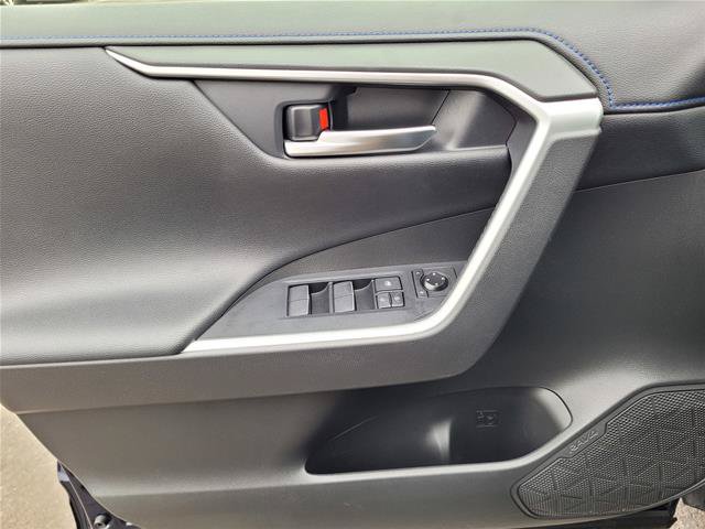 Used 2020 Toyota RAV4 XSE w/ XSE Grade Weather Package AWD/4WD image 23