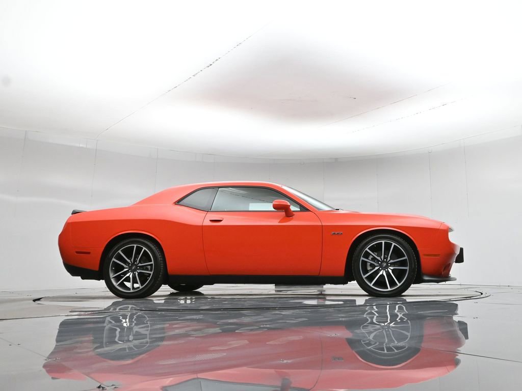 Used 2023 Dodge Challenger R/T image 12