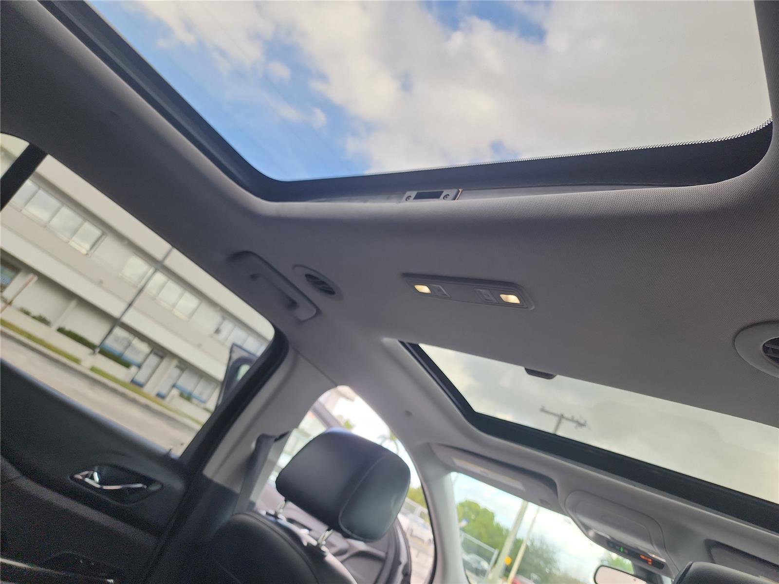 Used 2019 GMC Acadia SLT image 28