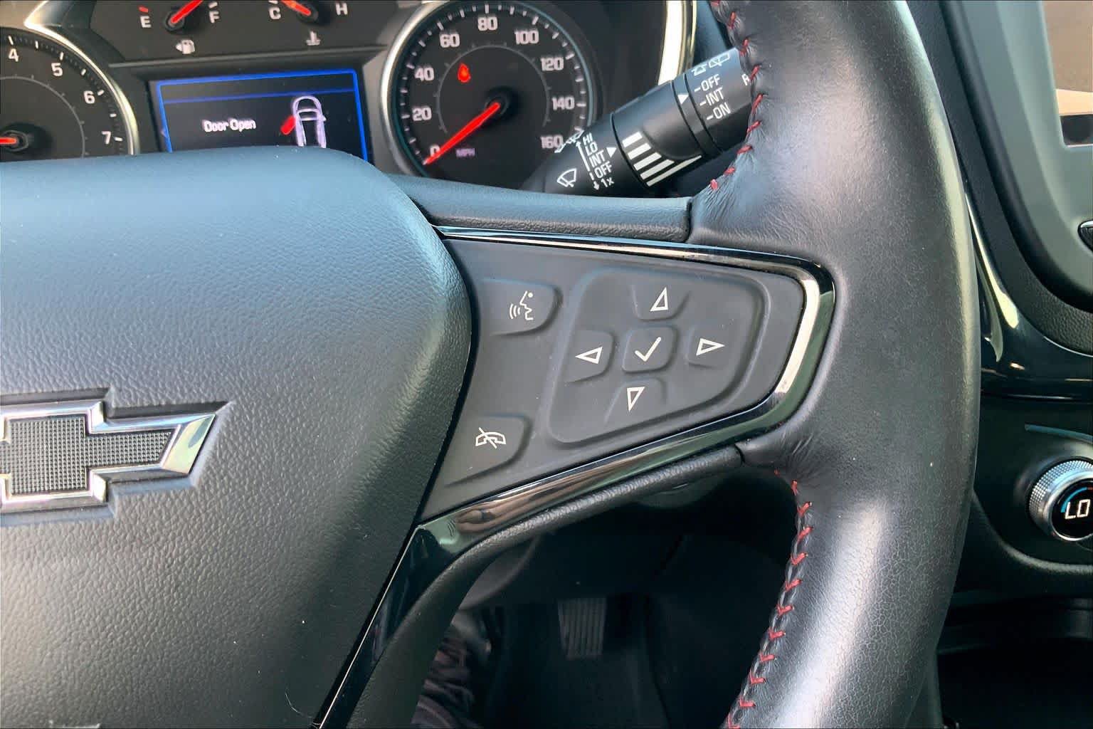 Used 2022 Chevrolet Equinox RS w/ LPO, Floor Liner Package FWD image 23