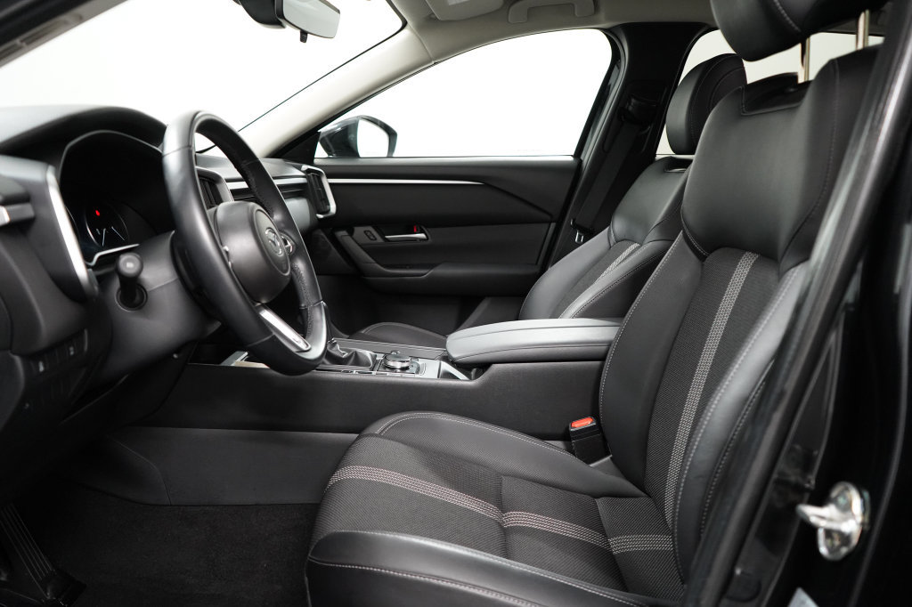 Used 2025 MAZDA CX-50 AWD 2.5 S w/ Preferred Package image 14