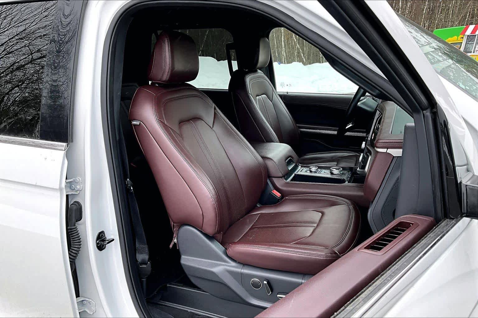 Certified 2024 Ford Expedition Limited AWD/4WD image 8