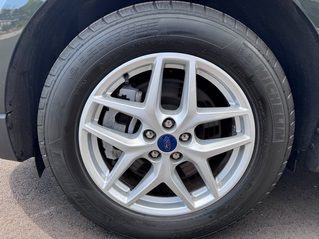 Certified 2022 Ford Edge SEL w/ Convenience Package image 9