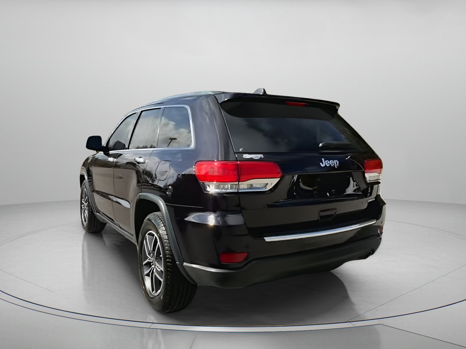 Used 2019 Jeep Grand Cherokee Limited image 22