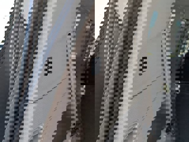 Used 2023 Chrysler Pacifica Limited image 31