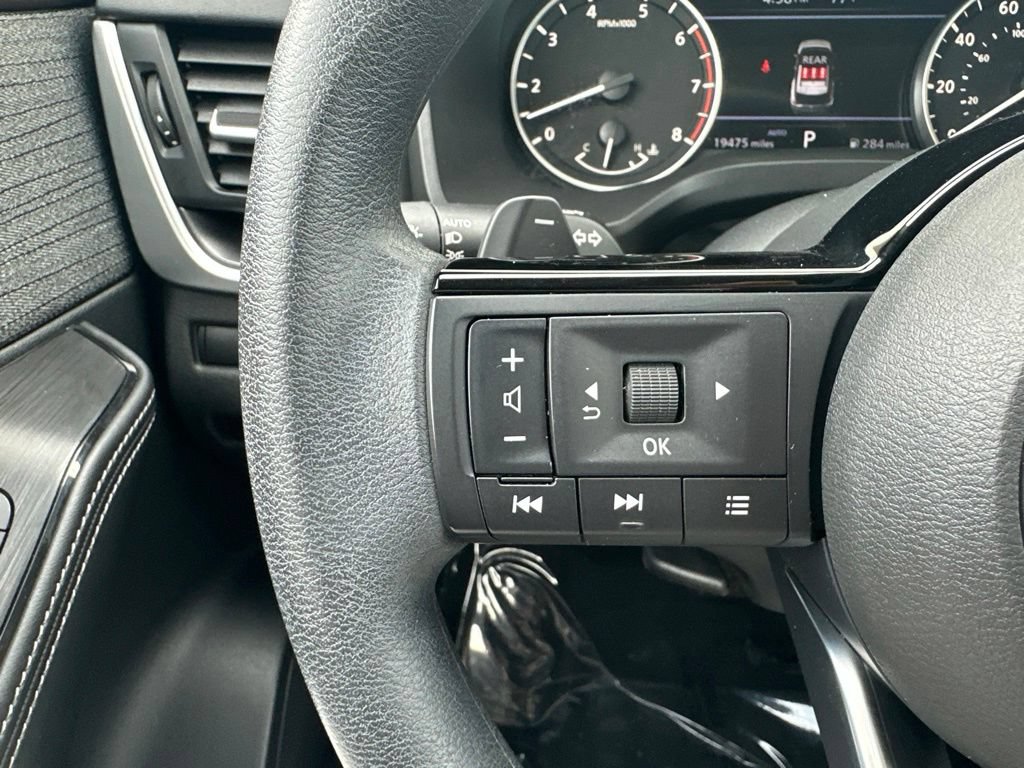 Used 2023 Nissan Rogue SV AWD/4WD image 40