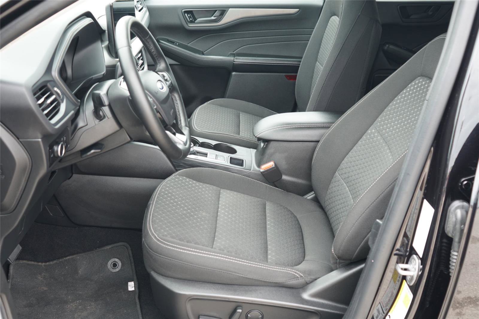 Certified 2023 Ford Escape Active w/ Tech Pack #1 AWD/4WD image 10