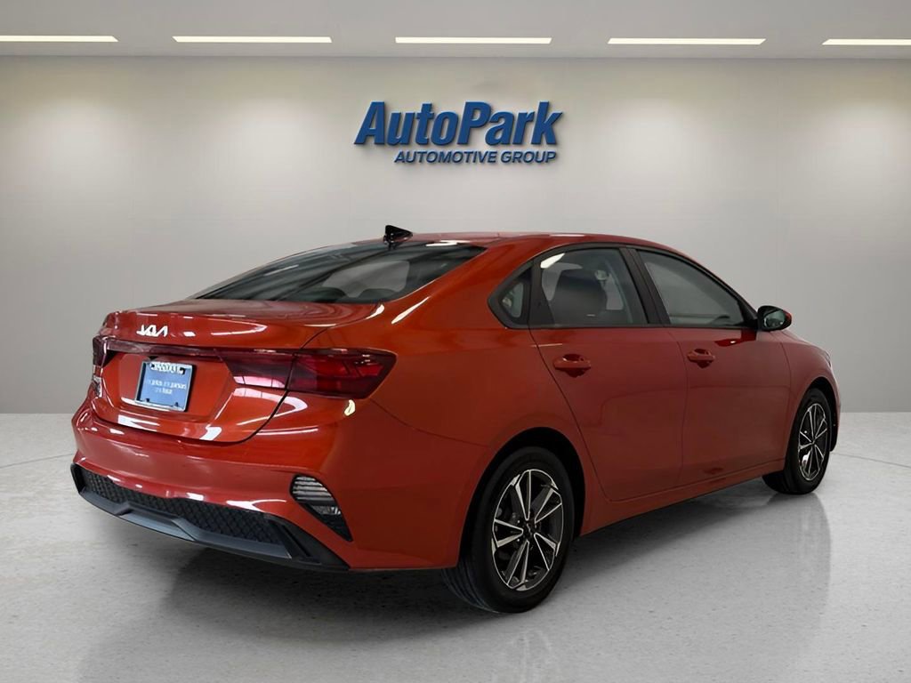 Used 2022 Kia Forte LXS FWD image 5