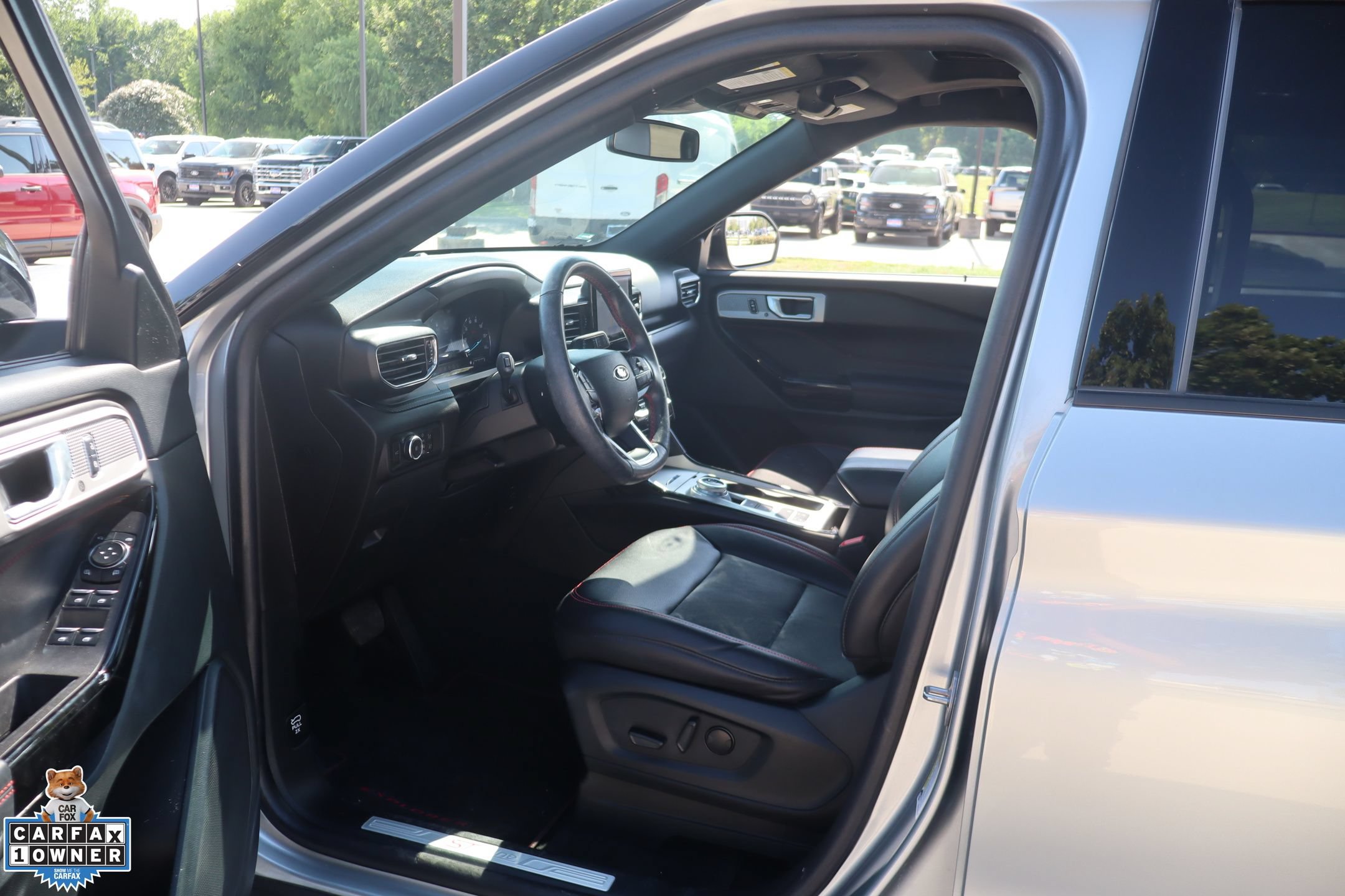 Certified 2023 Ford Explorer ST-Line w/ Class IV Trailer Tow Package RWD image 25