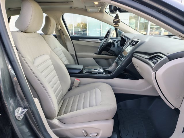 Certified 2019 Ford Fusion SE FWD image 13