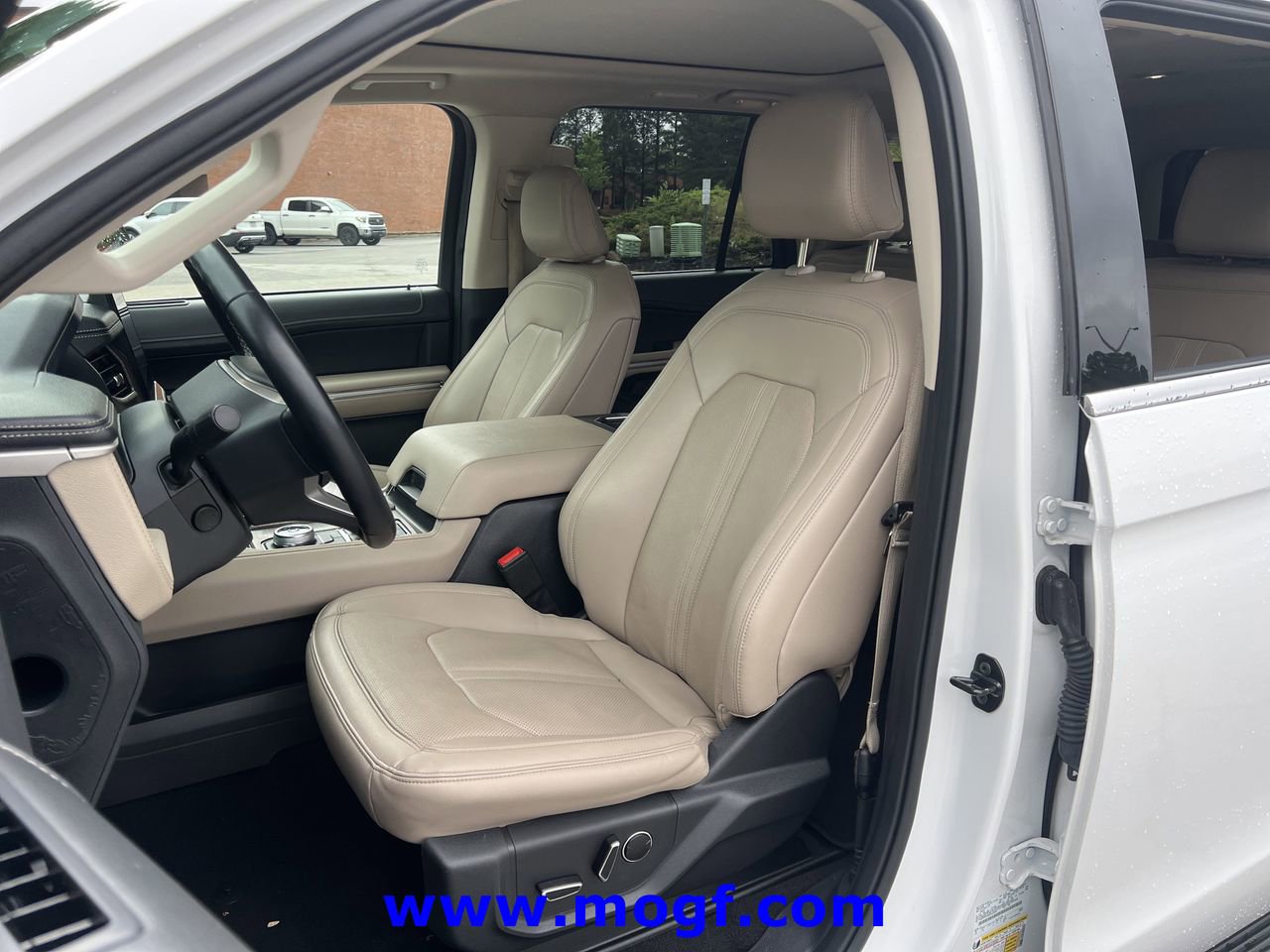 Certified 2024 Ford Expedition Max Limited AWD/4WD image 21