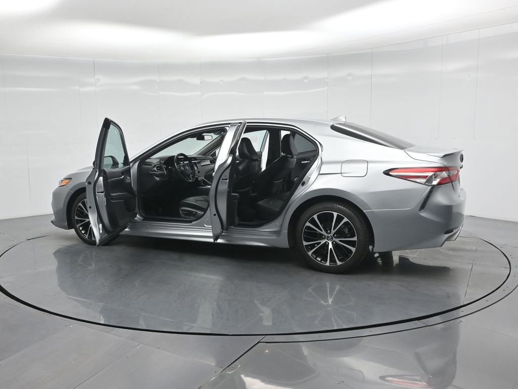Used 2020 Toyota Camry SE image 51
